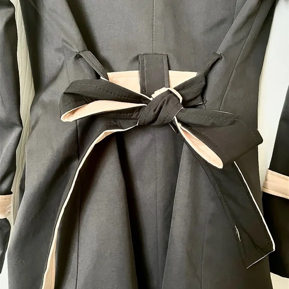 Trench rain coat - Picture 2 of 3